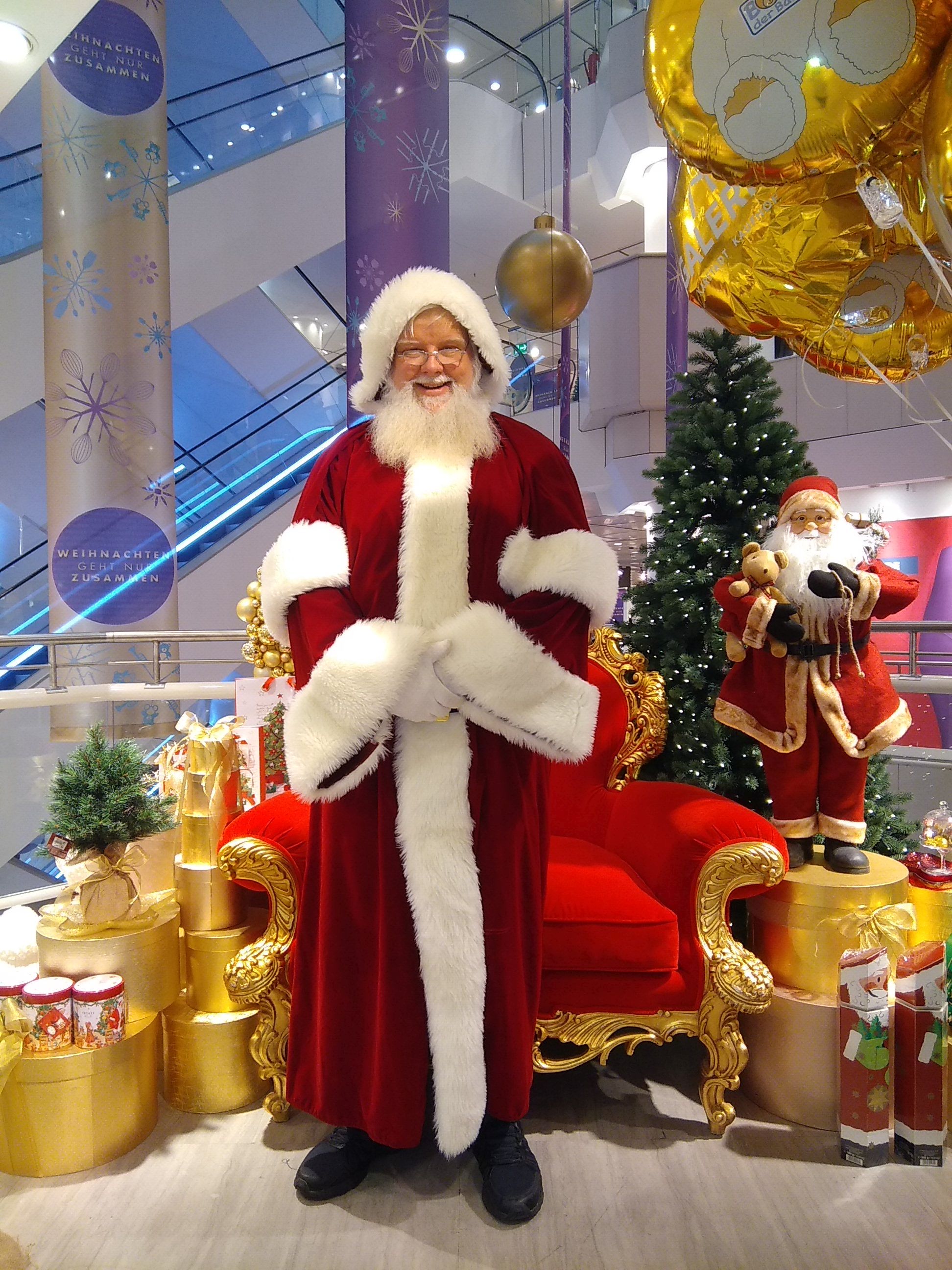 Der Weihnachtsmark Deweihnachten Weihnachtsmann Weihnachtsmark Der Weinachtsmark Weihnachtsmarkt Weihnachtsmann Mieten Weihnachtsmannagentur Weihnachtsmann Buchen Nikolaus Buchen Nikolaus Mieten Nikolaus Das Goldene Buch